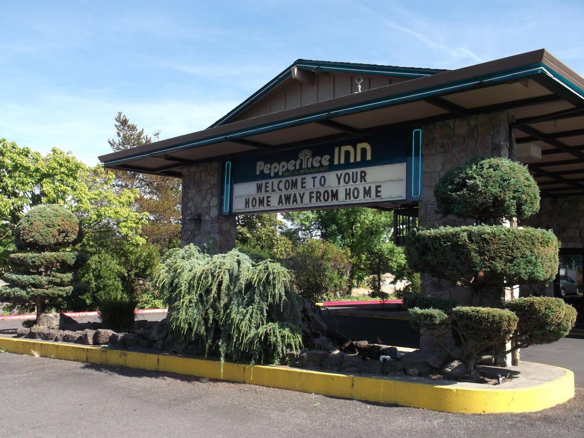 Pepper Tree Inn Beaverton Ngoại thất bức ảnh