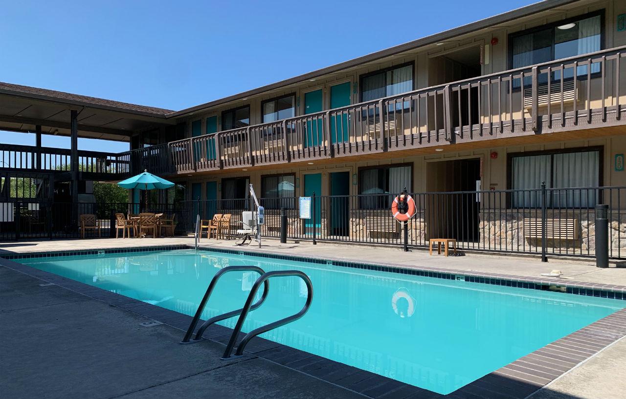 Pepper Tree Inn Beaverton Ngoại thất bức ảnh